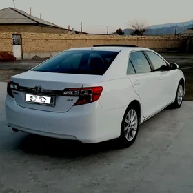 Toyota Camry 2011