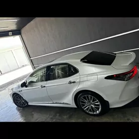 Toyota Camry 2018