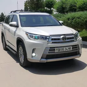 Toyota Highlander 2017