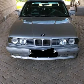 BMW 525 1990