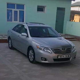 Toyota Camry 2010