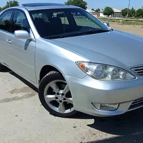 Toyota Camry 2004