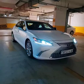 Lexus ES 350 2020