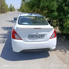 Nissan Versa 2014