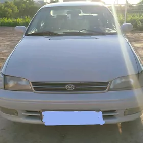 Toyota Corona 1995
