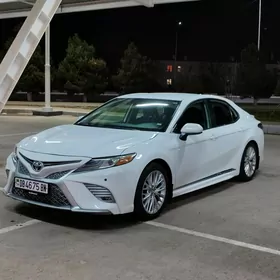 Toyota Camry 2020