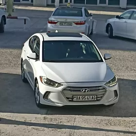 Hyundai Elantra 2018