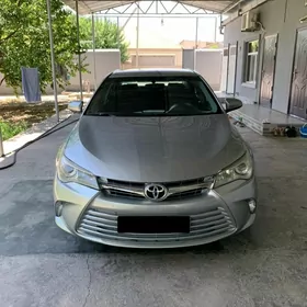 Toyota Camry 2017