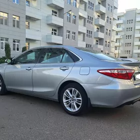 Toyota Camry 2017