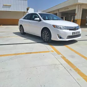 Toyota Camry 2012