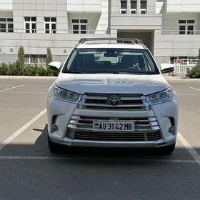 Toyota Highlander 2019