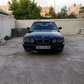 BMW 525 1990