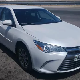 Toyota Camry 2017