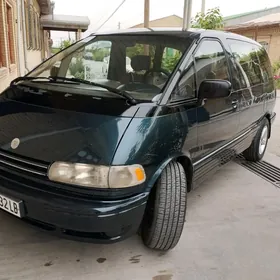 Toyota Previa 1992