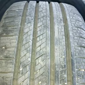 235/55r19 Vitour