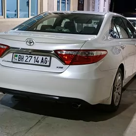 Toyota Camry 2016