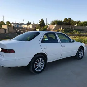 Toyota Camry 1999