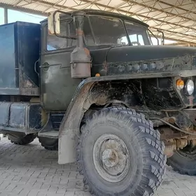 Ural 4320 1980