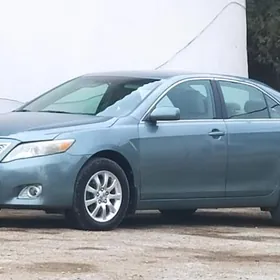 Toyota Camry 2010