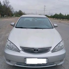 Toyota Camry 2005