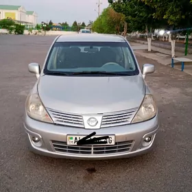 Nissan Versa 2010