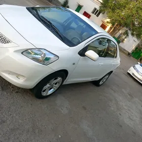 Toyota Yaris 2008