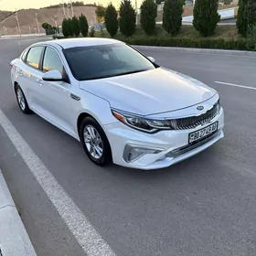 Kia Optima 2019