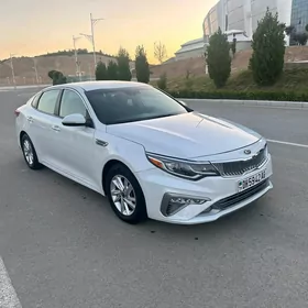 Kia Optima 2019