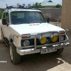 Lada Niva 1988