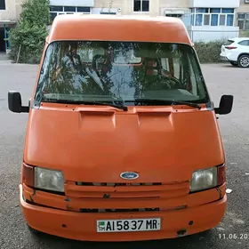 Toyota Hiace 2003