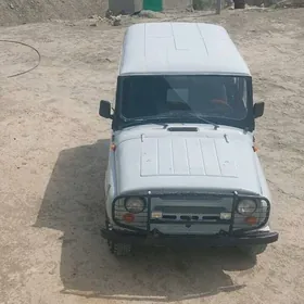 UAZ 469 2001