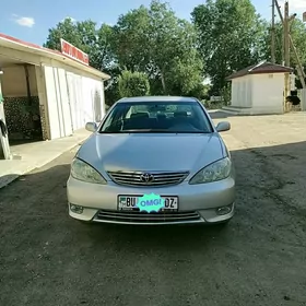 Toyota Camry 2005