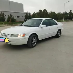 Toyota Camry 1999