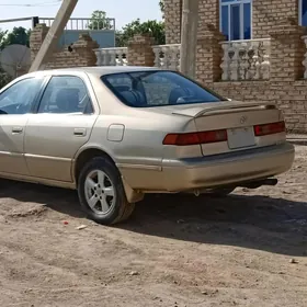 Toyota Camry 1998