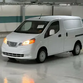 Nissan NV200 2021