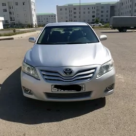 Toyota Camry 2010