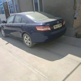 Toyota Camry 2010