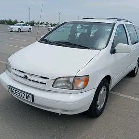 Toyota Sienna 2000