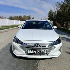 Hyundai Elantra 2019