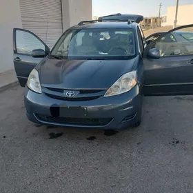 Toyota Sienna 2008