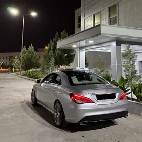 Mercedes-Benz CLA 2015