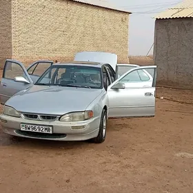 Toyota Camry 1992