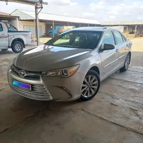 Toyota Camry 2017