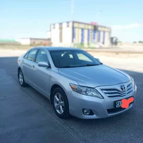 Toyota Camry 2010