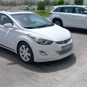 Hyundai Elantra 2013