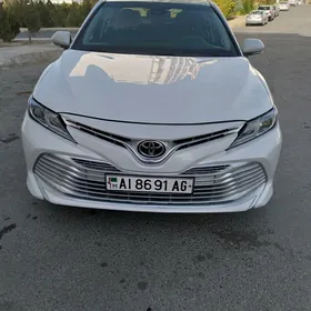 Toyota Camry 2020