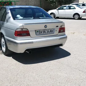 BMW E39 2001