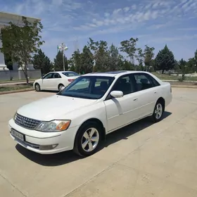 Toyota Avalon 2000