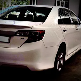 Toyota Camry 2013