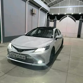 Toyota Camry 2022